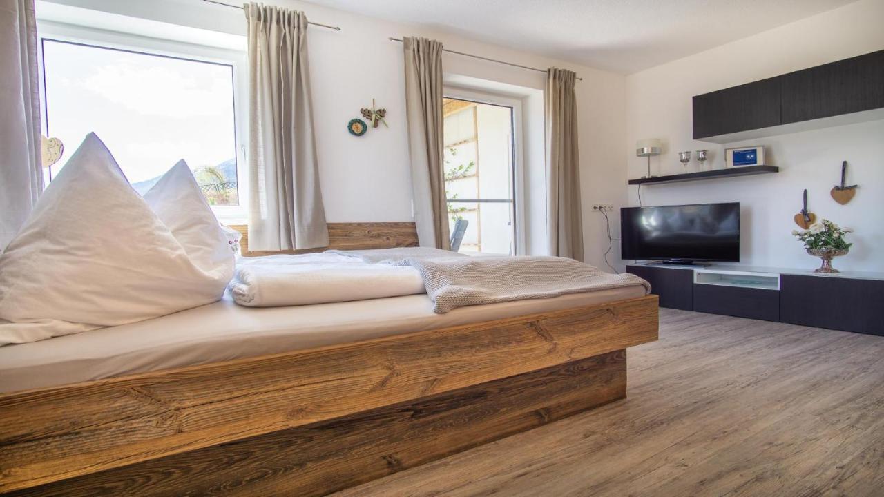 Stubaier Bauern Appartement Telfes im Stubai Bagian luar foto