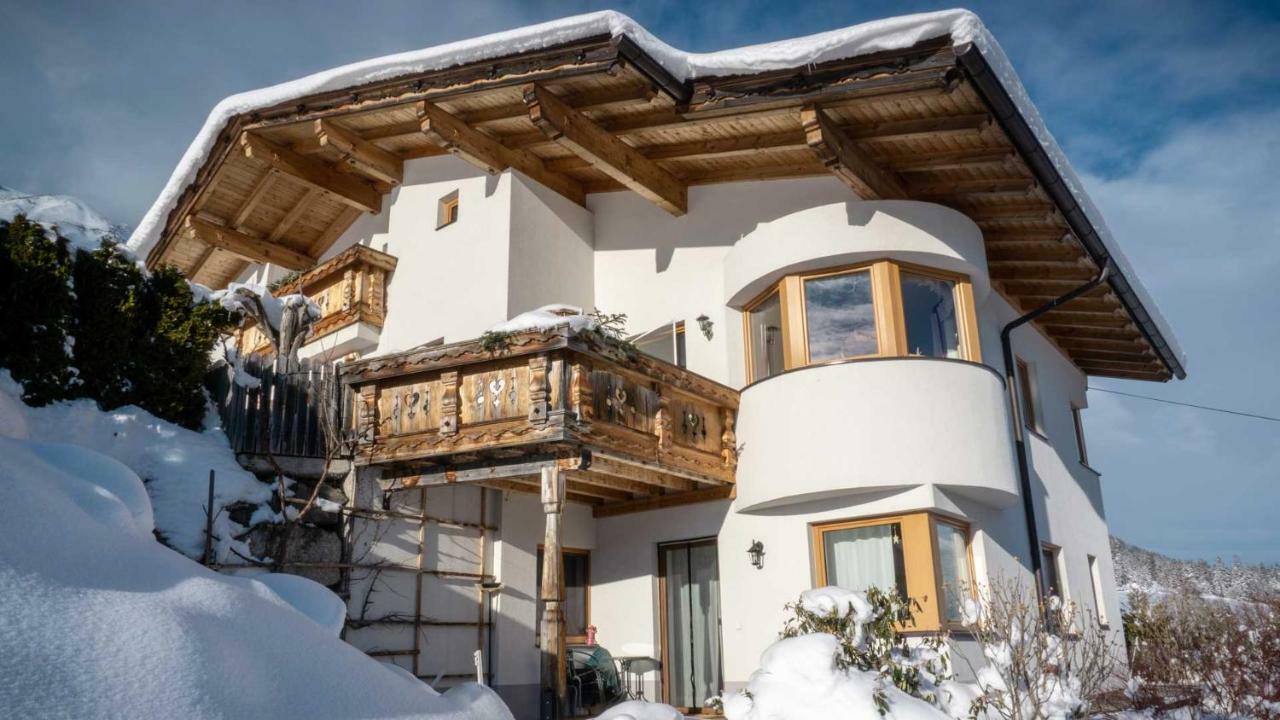 Stubaier Bauern Appartement Telfes im Stubai Bagian luar foto
